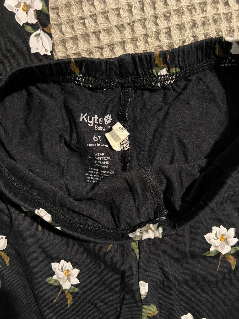 Kyte BABY soft black